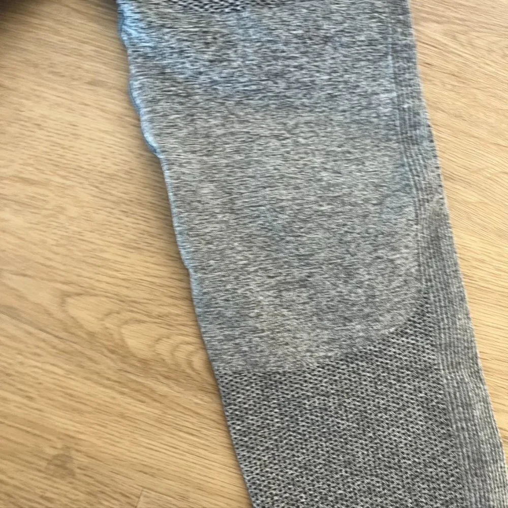 ** Gymshark seamless leggings Gray Size small Compression